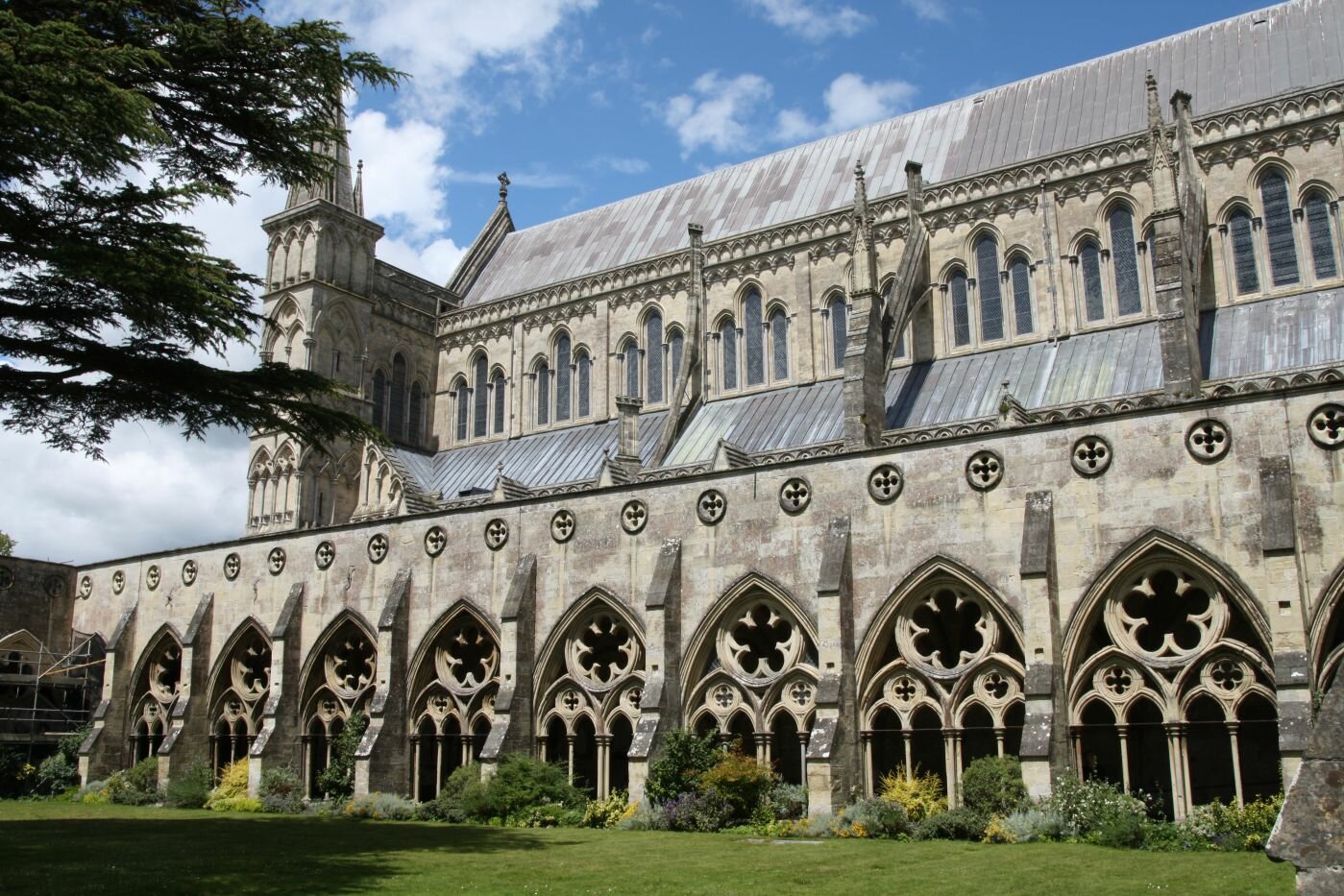 La Penisola del vento - Salisbury - Cattedrale, chiostro